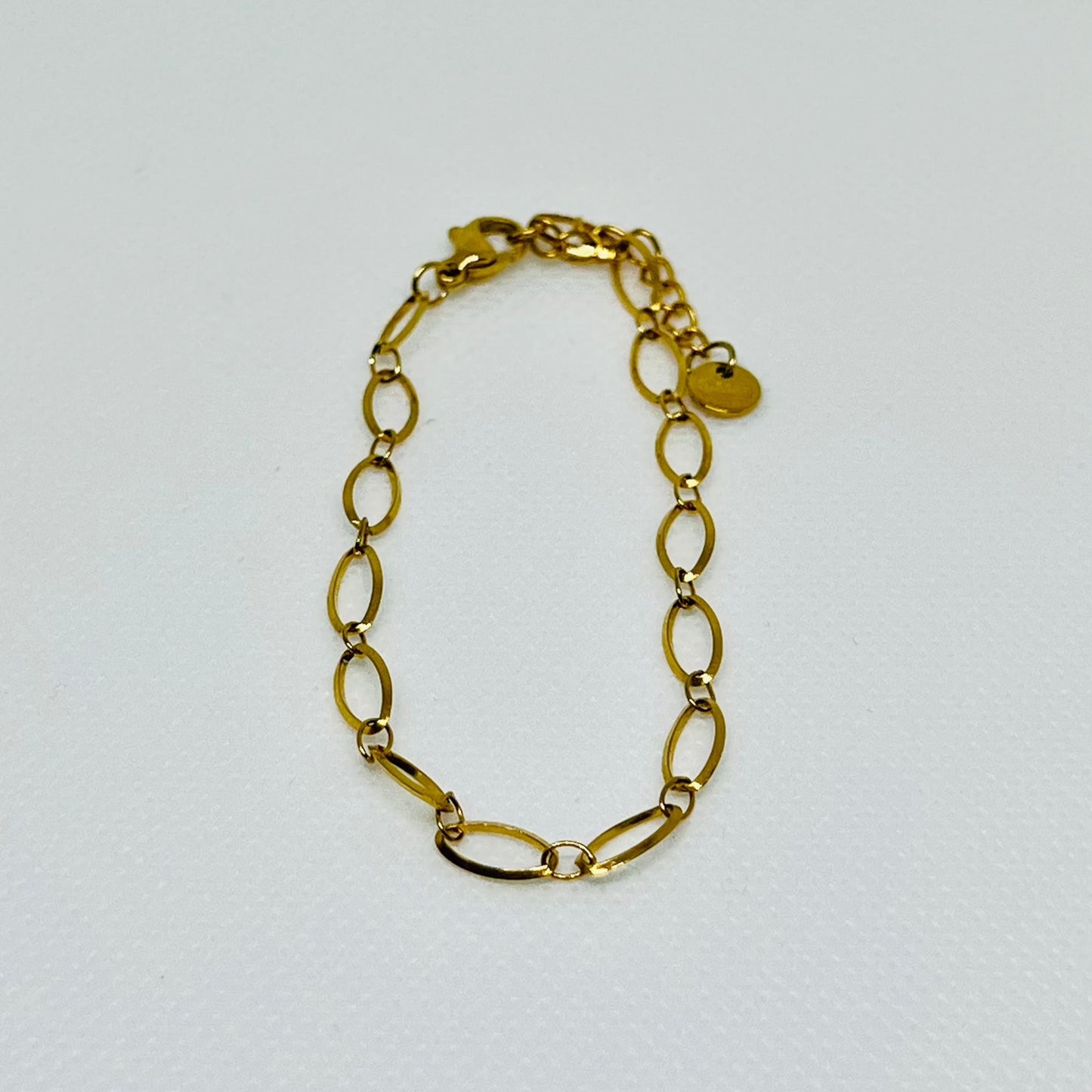 PULSERA CADENA OVALADA BAÑADA EN ORO